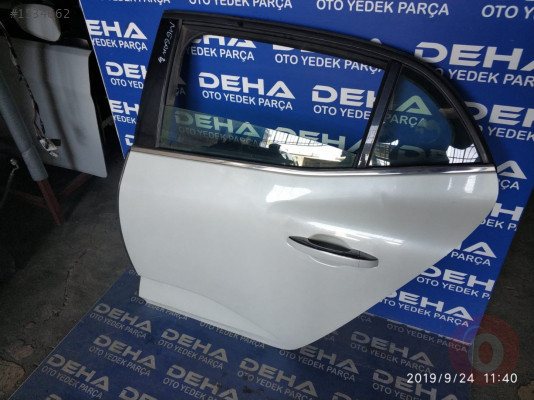 Renault Megane 4 çıkma orjinal hatasız sol arka kapı Çıkma Yedek Parça