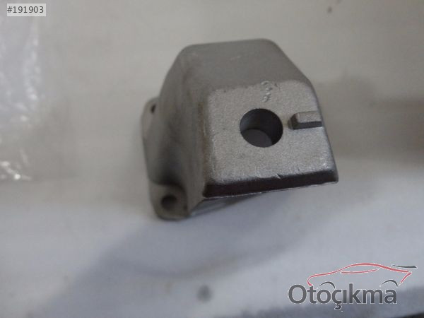 AUDI  VW 8D0 039 913 3AB ŞANZIMAN KULAĞI ÖN SOL OTOMATİK VİT