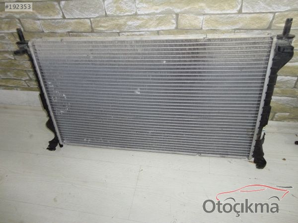 FORD CONNECT SU RADYATÖRÜ 2002 ÜZERİ KALE MOTAJ MALI