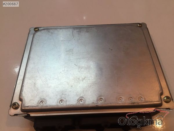 OEM  4D0907551F  BOSCH NO- 0261204687  MOTOR KONTROL BEYNİ