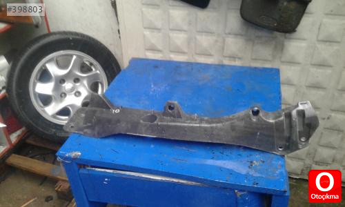 renault clio 3 sol ön camurluk bağlantı fiberi