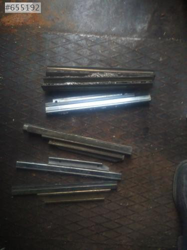 Toyota corolla arka kapı cam kızzağı sağ sol