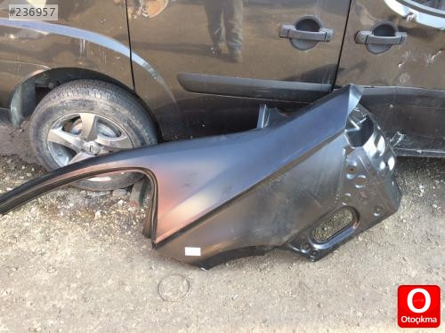 Passat sol arka çamurluk