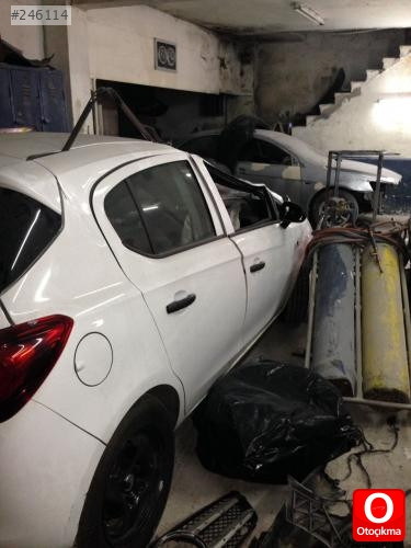 CORSA E ORJİNAL SÖKME ÇIKMA DOLU ARKA SAĞ KAPI