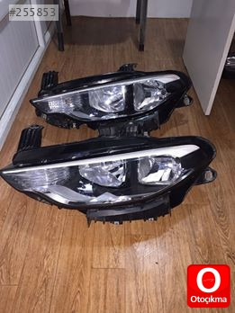 Fiat Egea sol ön far