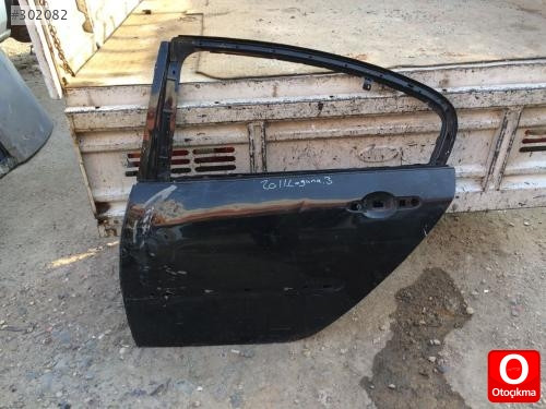 2011 laguna 3 sol arka kapı