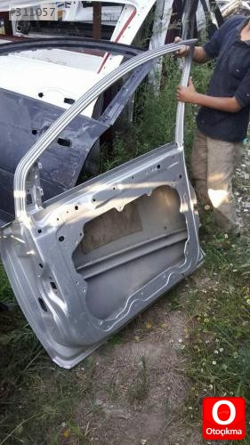 2007 model ford focus sağ ön kapı orijinal çıkma parça 500 t
