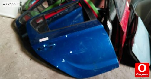 HYUNDAI İ20 DOLU SAĞ ARKA KAPI KUL OTO ÇIKMA DA 