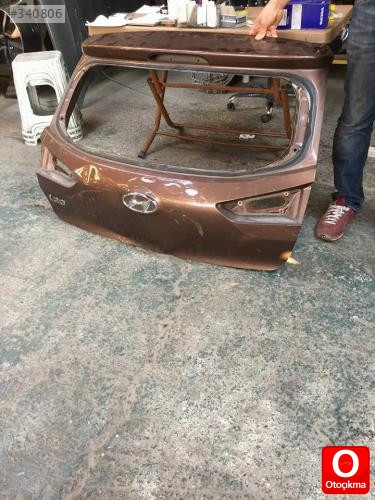 Hyundai i20 arka bagaj kapagı