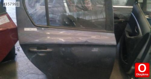 HYUNDAI İ20 DOLU SAĞ ARKA KAPI SÖKME YEDEK PARÇA KUL OTO DA