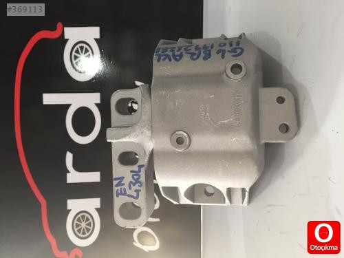 AUDİ A3 SAĞ MOTOR KULAĞI ORJİNAL OEM SIFIR