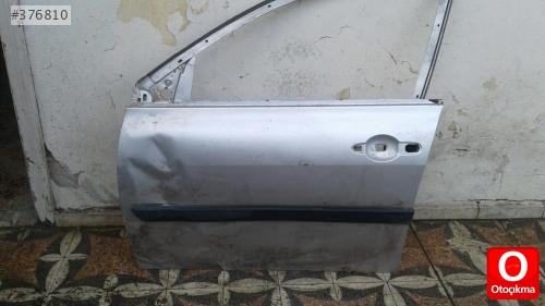 Megan 2 çıkma sol ön kapı 