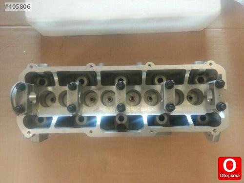 AUDİ 100  SİLİNDİR KAPAK SIFIR