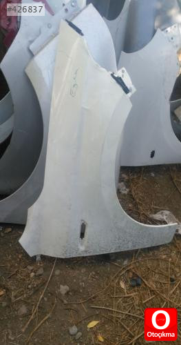 FİAT EGEA ÖN ÇAMURLUK ORJİNAL ÇIKMA PARÇA 