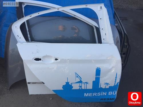 Fıat egea çıkma sağ arka kapı