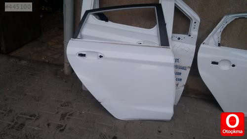 FORD FİESTA SAĞ ARKA KAPI ÇIKMA ORJINAL YEDEK PARÇA