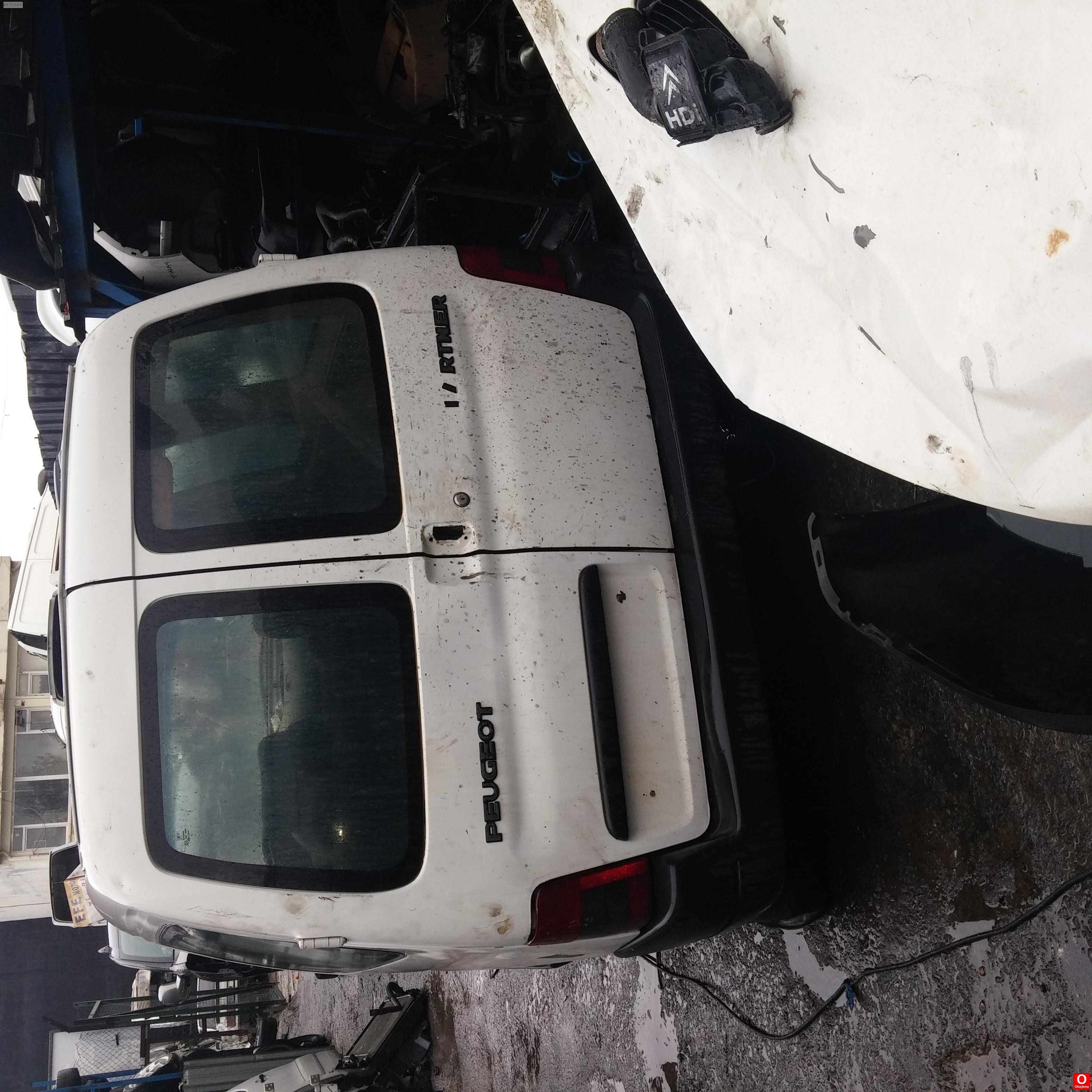 Partner çıkma bağaj kapısı