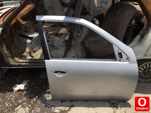 2011 clio sağ ön kapı