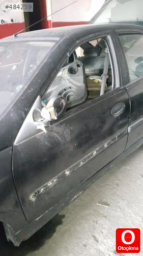 Renault Laguna cam krikosu orjinal çıkma