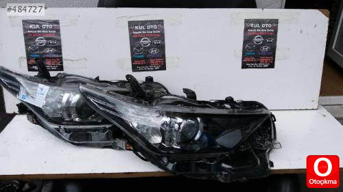 ÇIKMA 2015 TOYOTA AURİS SAĞ FAR 