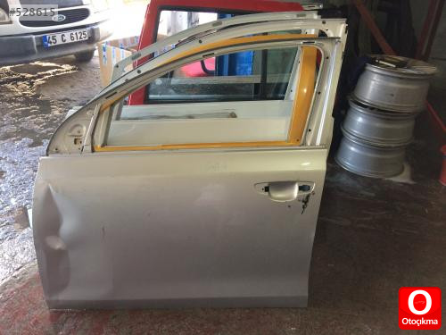 golf 6 sağ arka kapı ve golf tüm çıkma parçalar 