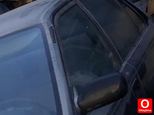 1992 MODEL TOYOTA COROLLA ÇIKMA SOL ÖN KAPI CAMI.