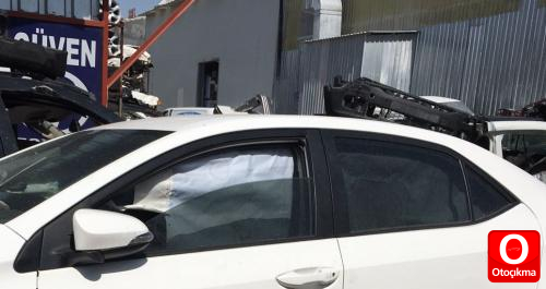 2017 MODEL TOYOTA COROLLA 1.3 ÇIKMA SOL TAKIM KAPI CAMLARI.