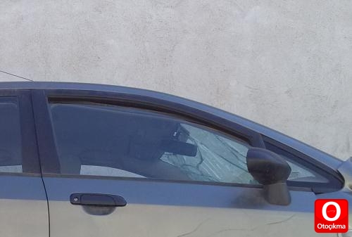 2006 MODEL HONDA CİTY ÇIKMA SAĞ ÖN KAPI CAMI.
