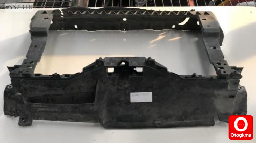 1K8805588B Volkswagen Scirocco Ön Panel 2004-2011