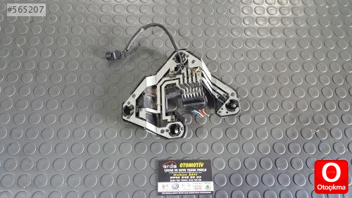 AUDİ A-4 1995-1999 SAĞ ARKA STOP LAMBASI DUYU AMPÜL YATAĞI 