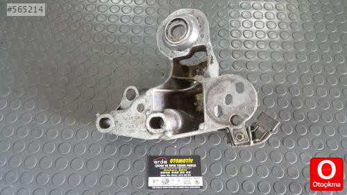 AUDİ A-4 2001-2005 SAĞ MOTOR TAKOZU BRAKETİ ÇIKMA