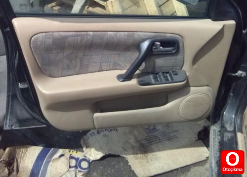 2000 MODEL NİSSAN PRİMERA 1.8 KOMPLE SOL KAPI KOLÇAĞI.