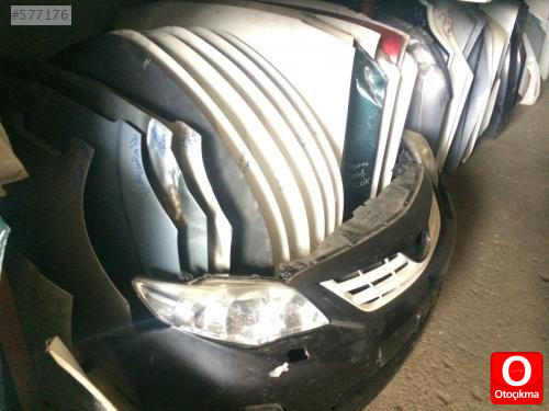 Toyota Hilux çıkma motor kaput 