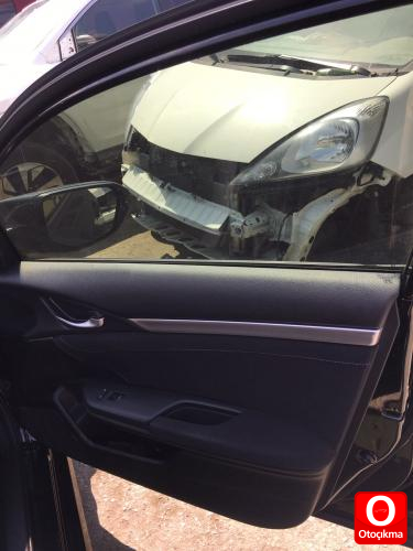 2018 MODEL HONDA CİVİC KOMPLE SAĞ KAPI DÖŞEMESİ.