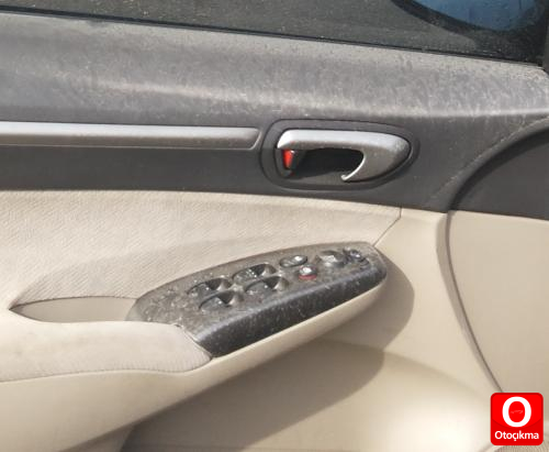 2011 MODEL HONDA CİVİC KOMPLE SOL ÖN KAPI KOLÇAĞI.