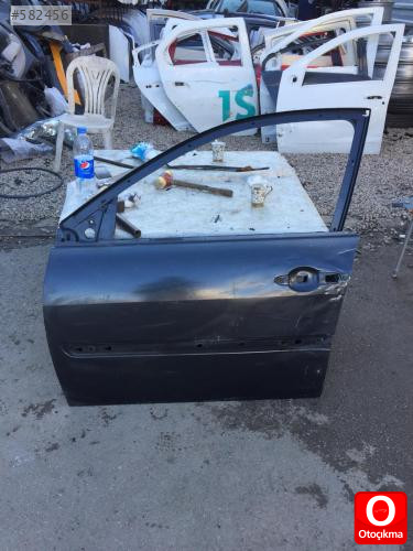 Megane 2 çıkma sol ön kapı 