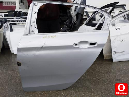 Fiat Egea gri sol arka kapı çıkma 