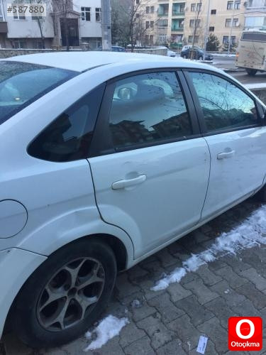 2010 Fort Focus sağ ön kapı 