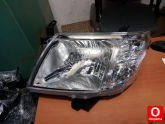 Oto Çıkma Parça / Toyota / Hilux / Far & Stop / Sol Ön Far / Sıfır Parça 