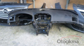 Oto Çıkma Parça / Opel / Insignia / Göğüslük & Torpido / Komple Torpido / Çıkma Parça 