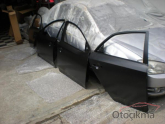 Oto Çıkma Parça / Kia / Cerato / Kaporta & Karoser / Sağ Ön Kapı / Çıkma Parça 