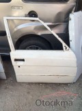 Oto Çıkma Parça / Renault / R 9 / Kaporta & Karoser / Sağ Ön Kapı / Çıkma Parça 