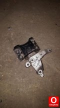 Oto Çıkma Parça / Renault / Clio / Motor / Takozu & Kulağı / Çıkma Parça 