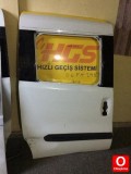 Oto Çıkma Parça / Fiat / Doblo / Kaporta & Karoser / Sağ Sürgülü Kapı / Çıkma Parça 