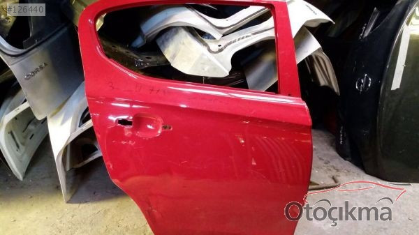 Opel Corsa e sağ arka kapı