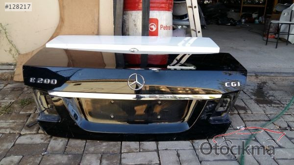 MERCEDES A 212 KASA BAGAJ KAPAĞI SİYAH RENK