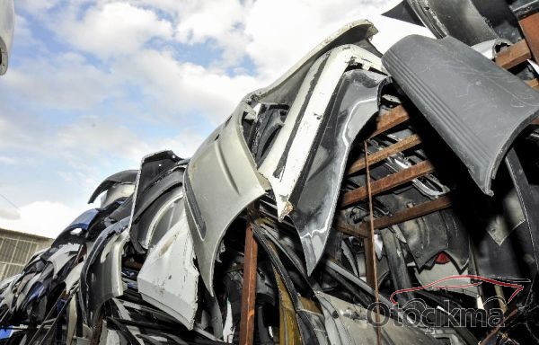 TOYOTA COROLLA ÇIKMA ÖN TAMPONLAR