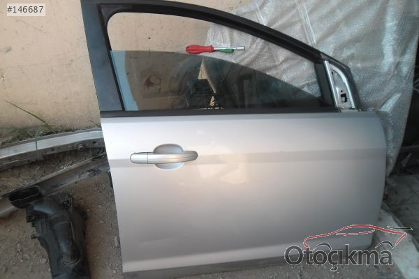 2010 FORD FOCUS SAĞ ÖN KAPI ÇIKMA ORJİNAL YEDEK PARÇA