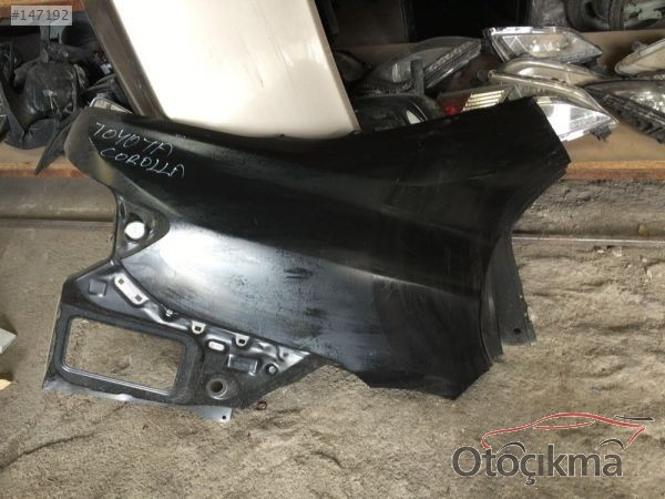 Toyota corolla sağ arka çamurluk çıkma