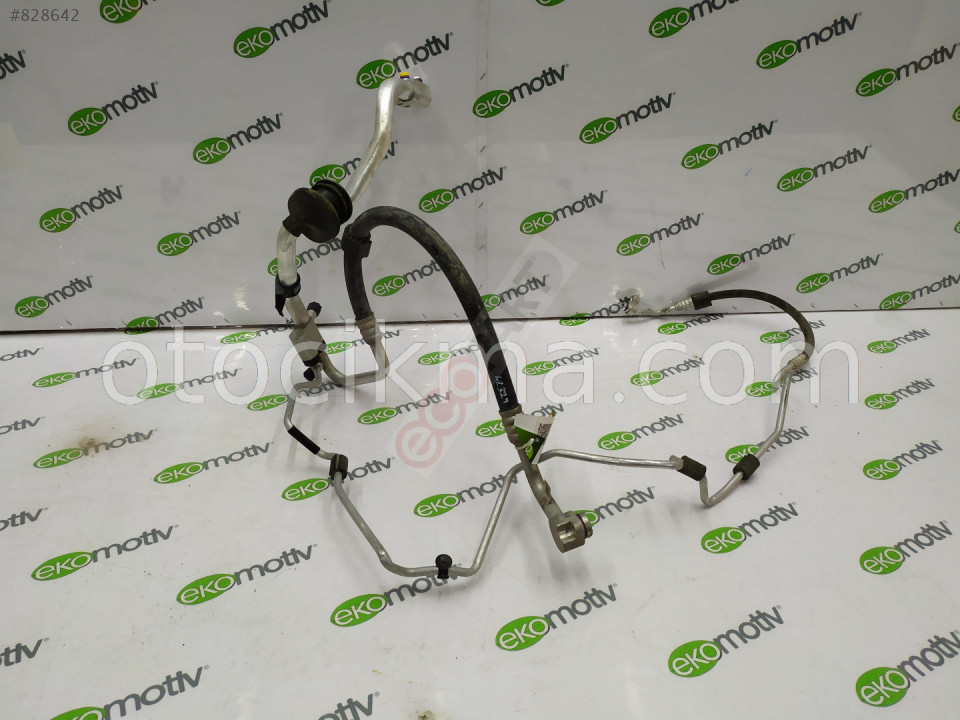 Audİ A4 S4 Klİma Hortumu 2012 2015 8k0260707s